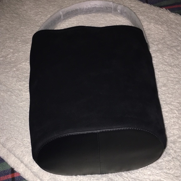 Jcrew Berkeley bucket bag in leather and suede - Picture 5 of 12